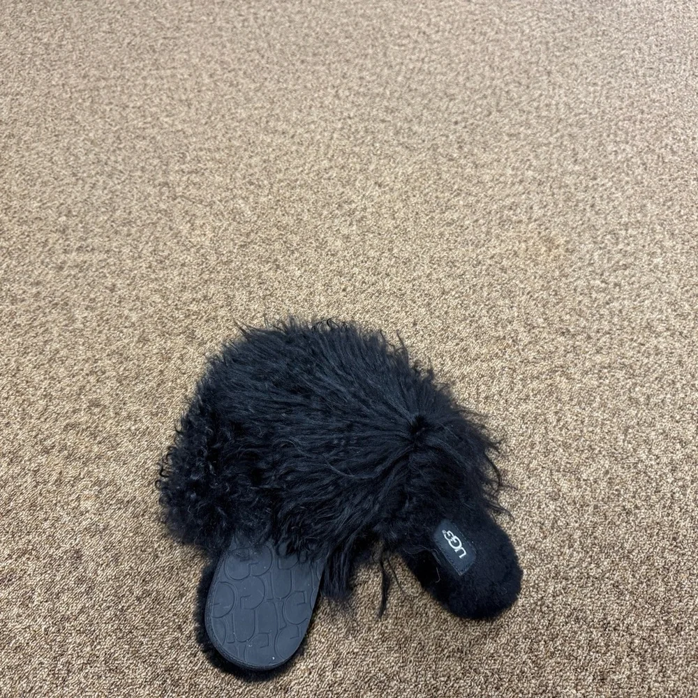 UGG Womens’s fur Uggs - Picture 3 of 3